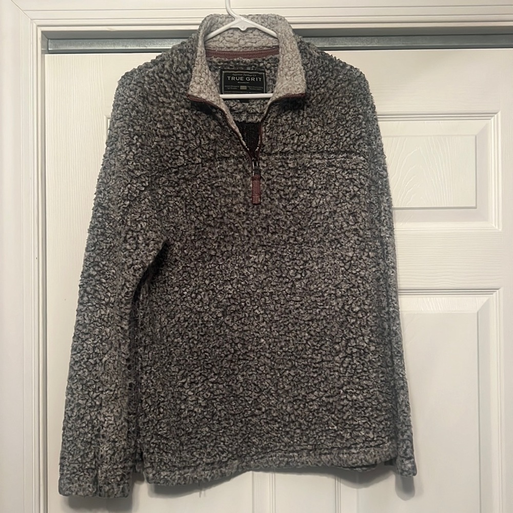 True Grit Pull Over